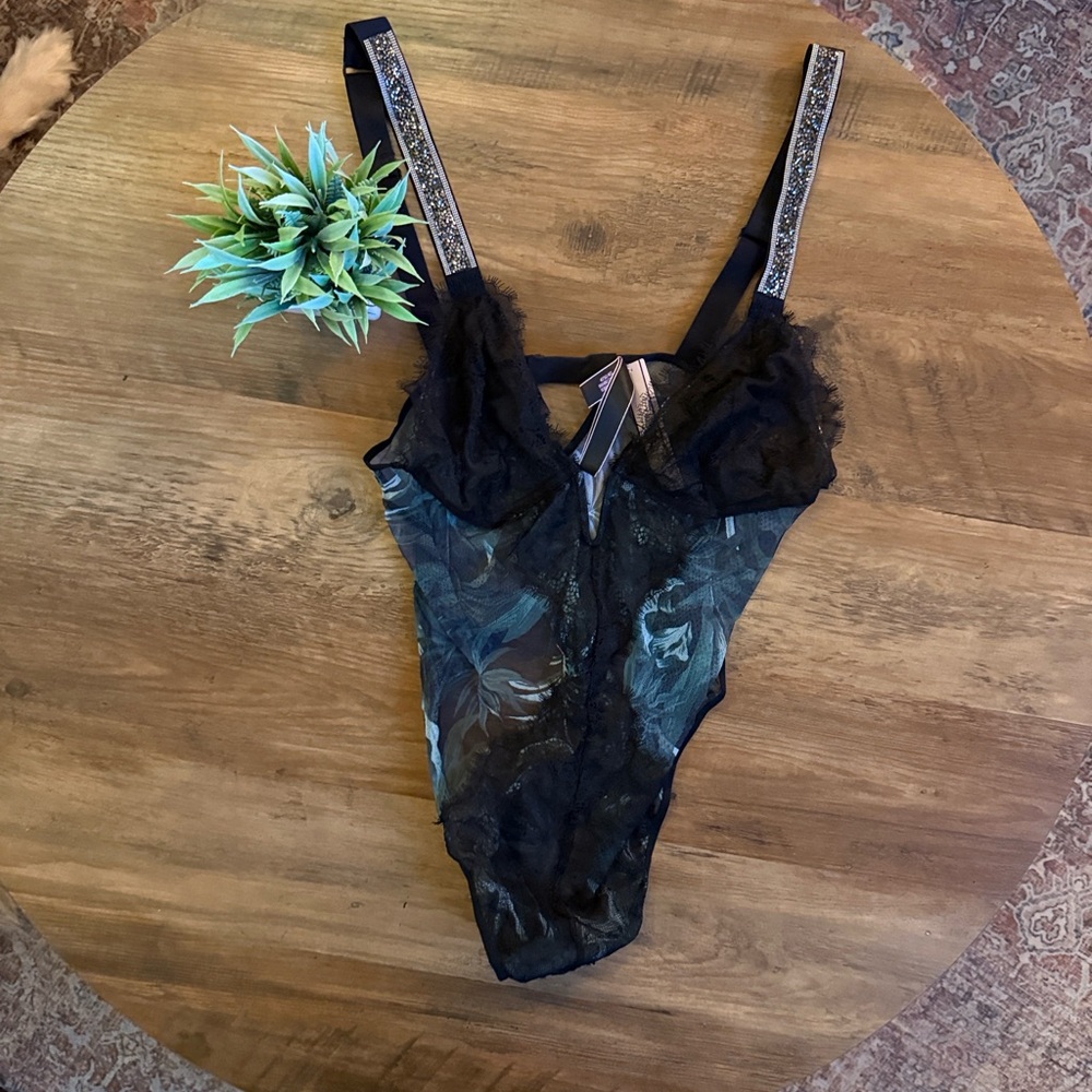 Victoria's Secret Very Sexy Shine Black Green Lace Bodysuit M New - Picture 10 of 12